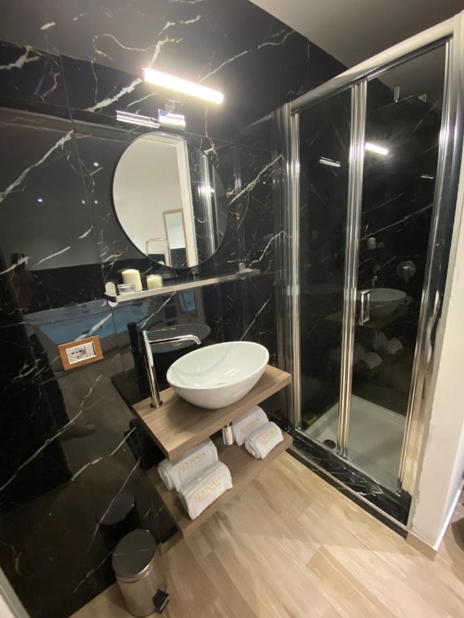 גיארדיני נאקסוס Sensoria Naxos Suites מראה חיצוני תמונה