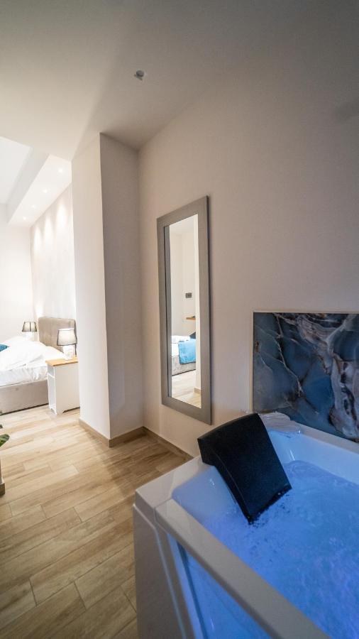 גיארדיני נאקסוס Sensoria Naxos Suites מראה חיצוני תמונה